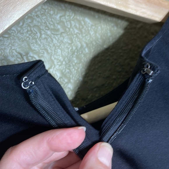 NWT DKNY SILK LONG SLEEVE TOP - Picture 8 of 12